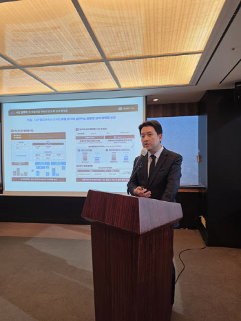 "글로벌 AI ASIC 강자로"...세미파이브, IPO 출사표