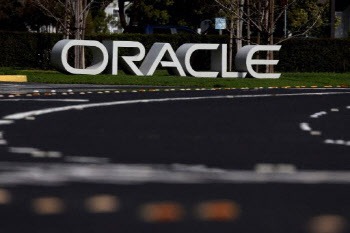 "블루아울 자금 협상 결렬"…오라클 100억달러 미시간 데이터센터 ‘안갯속’