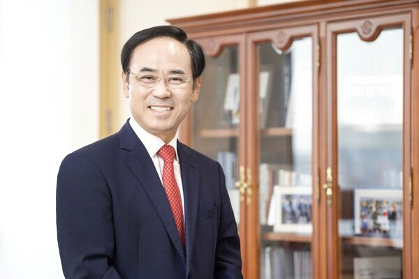 실적으로 증명한 최장수·최고령 CEO…이용배 현대로템 사장 '3연임'