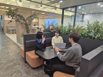 심리상담에 치료비 1천만원까지…"몸·마음 편한 회사가 최고"