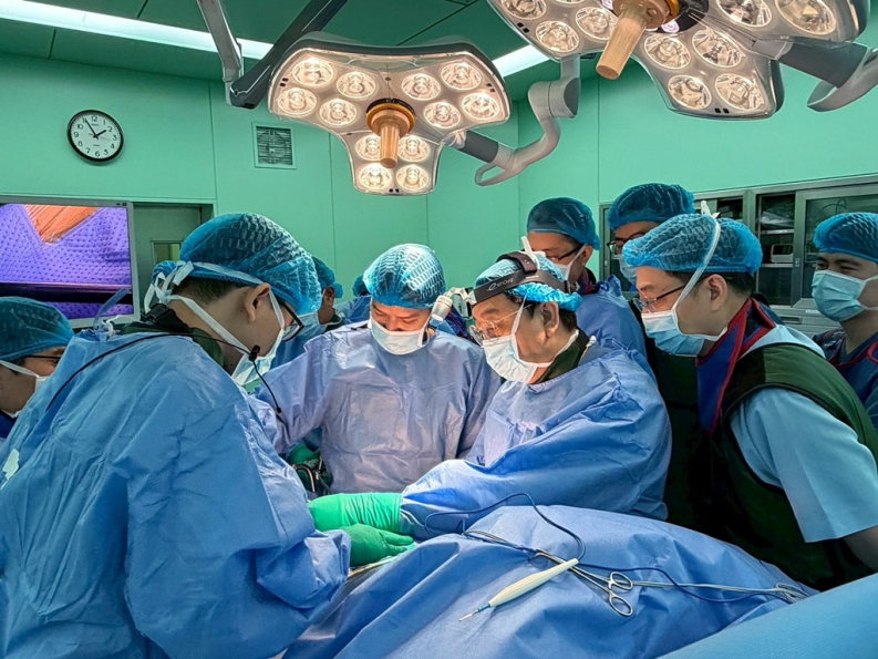 엘앤케이바이오, 베트남서 ‘높이확장형 케이지’ 라이브 서저리 진행