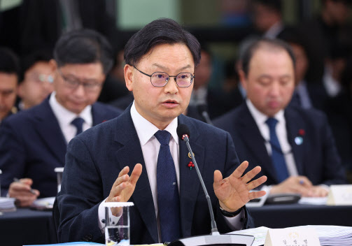 해수부, 내년 북극항로 본격 추진…항만 경쟁력도 UP