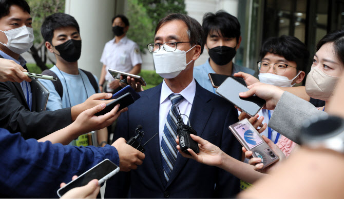 법무부, '한동훈 독직폭행 무죄' 정진웅 검사 견책 징계