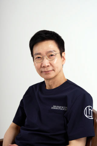 탈모, 초기에 방치 말고 적극 치료해야