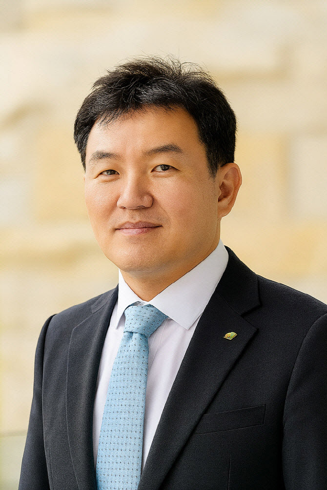 제너시스BBQ 김지훈 대표, 영입 5개월 만에 사임