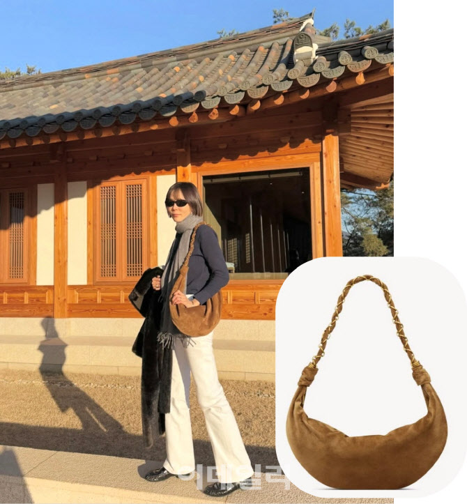 "이번엔 어디꺼래"…품절템 몰고 다니는 김나영의 겨울패션[누구템]