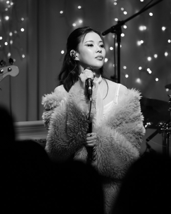 문수진, 대만 뮤지션 오지·카렌시시와 성공적 협업