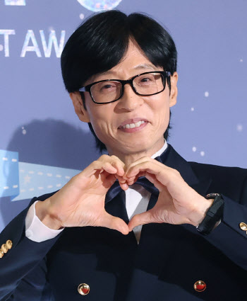 유재석, 통산 21번째 대상 트로피 '대기록'…MBC에서만 9번째[MBC 방송연예대상](종합)