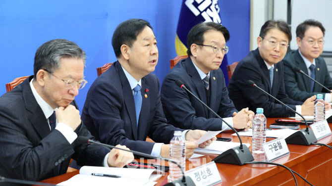 구윤철 “기업·소상공인, 경제형벌 ‘모래주머니’…법개정 서둘러달라”