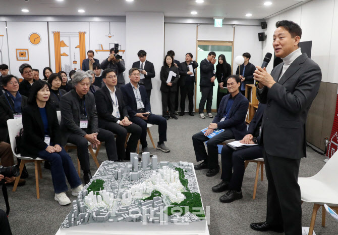 [포토] '2025 도시주택 성과 공유회' 발언하는 오세훈 서울시장