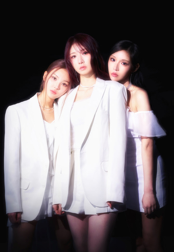 라잇썸, 상아·초원·주현 유닛으로 새해 활동 포문