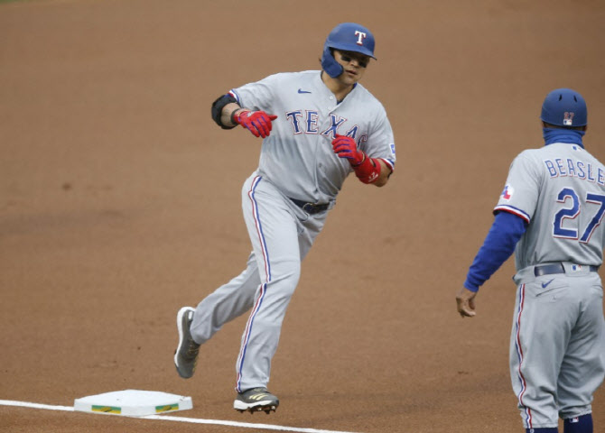 추신수, MLB 명예의전당 1표 획득..."한국인 메이저리거 개척자"