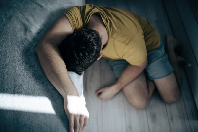 "양성애자 남편 싫다"며 가출한 아내…본인도 여친과 '알콩달콩'