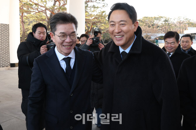 [포토]오세훈 시장-정원오 구청장, 새해 첫날 인사