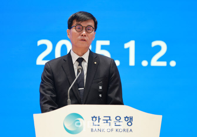 이창용 "국민연금 해외투자가 경제에 주는 영향 재검토해야"