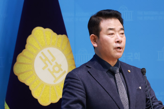 박정, 與 원대 출사표…“5개월 중간계투 요원 될 것”