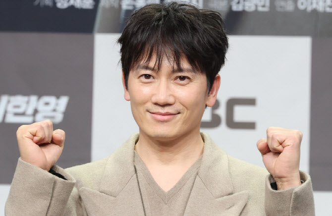'판사 이한영' 지성, 또 판사로 돌아온다…"결 다른 매력"