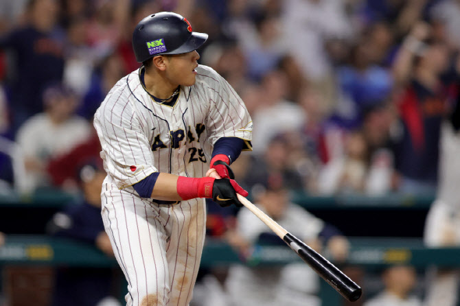 또 MLB 진출하는 일본 홈런왕…오카모토, 토론토와 4년 867억원 계약