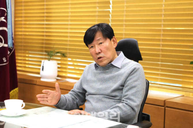 “피지컬AI 시대, 이론만 배워선 한계…‘망치 든 AI인재’ 제조업에 공급”