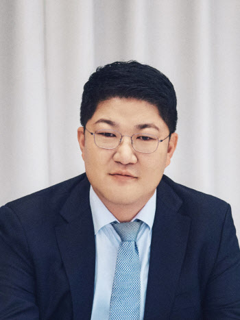 이병만 코스맥스 부회장 “K뷰티 프리미엄화 선도할 것”