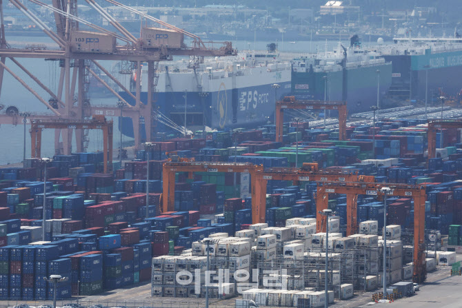 “수출 성과, AI가 만든 착시…뷰티·바이오 등 다변화를”