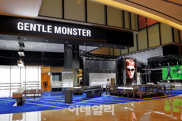 노동부, '과로·공짜 노동 의혹' 젠틀몬스터 운영사 기획감독