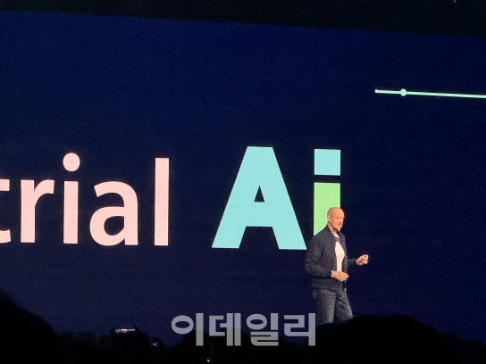 지멘스 CEO "AI, 산업 바꾸는 힘…기술·파트너십으로 혁신 만들 것"