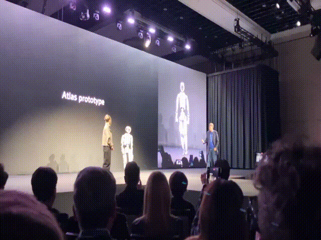 휴머노이드 말고도 많다…현대차그룹, 車충전·주차로봇 쏟아냈다