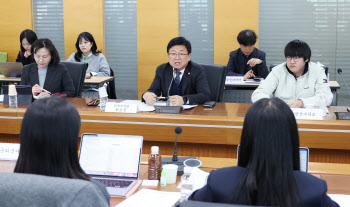 내년 대학등록금 인상 한도 3.19%…대학총장 53% “인상 예정”
