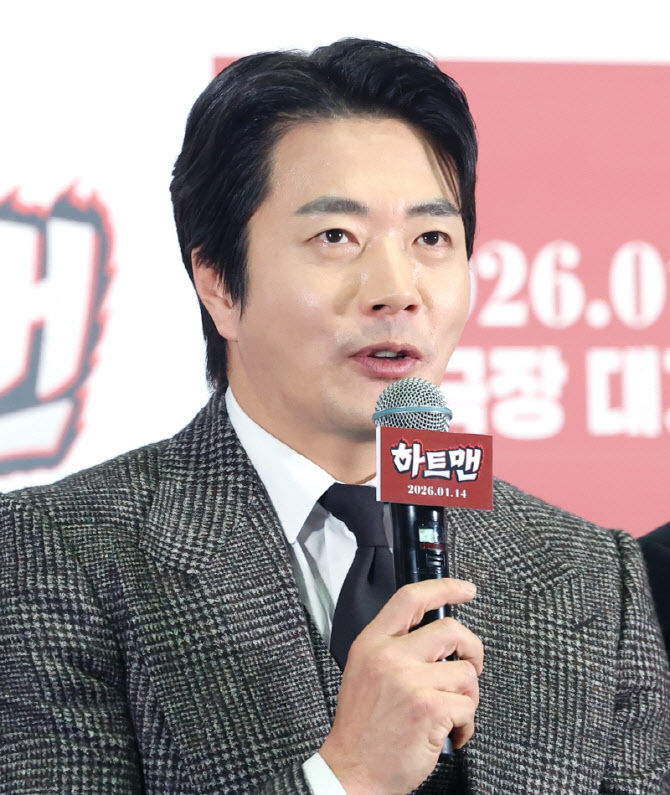 '하트맨' 권상우 "영화 위해 무릎 열 번도 꿇어...돈 내고 봐주셔서 감사"