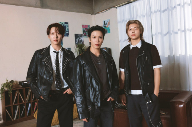씨엔블루 '쓰릴로지', 아이튠즈 7개 지역 1위
