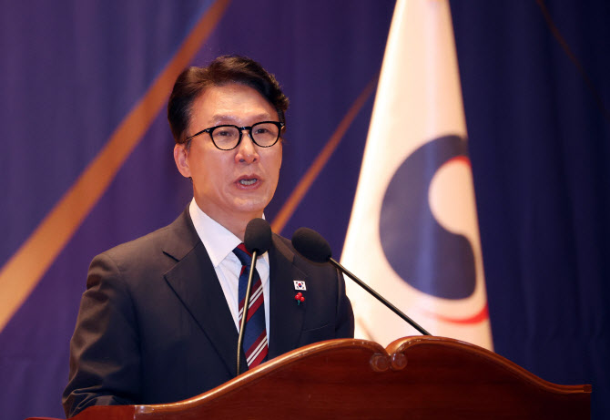 경찰, ‘헌법존중TF’ 李대통령·총리 고발건 수사
