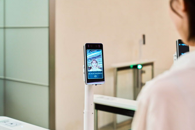 현대차·기아 “로봇이 스스로 판단하는 AI 칩 개발 완료”