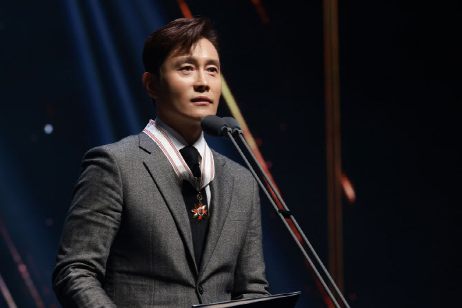 이병헌, 美 골든글로브 남우주연상 수상 불발