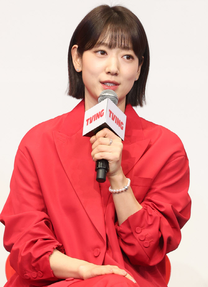 '미쓰홍' 박신혜 "'태풍상사'와 비교 부담? 시청률 따라가고파"