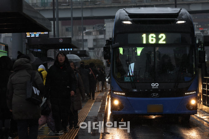 [포토]서울 버스 파업 예고 D-1, 출퇴근 어쩌나?