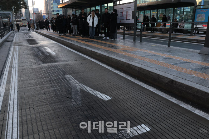 [포토]출근길 오지않는 버스