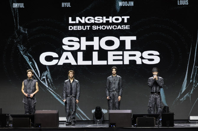 "뼈·혼 갈아넣었다"… '박재범 아이돌' 롱샷, 강렬한 출사표(종합)