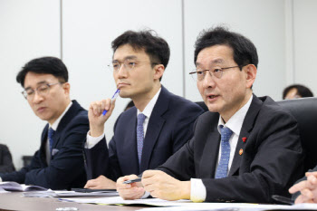 "뒤통수 때려" 공소청·중수청법 후폭풍…자문위, 집단 사퇴