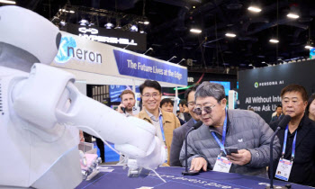 이수그룹 김상범 회장, CES 2026 참관…”AI 중심 미래 전략 구상”