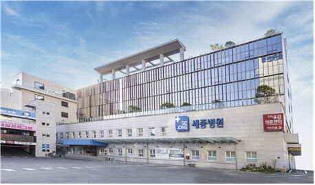 “용종 절제 후 위험도에 따라 추적 내시경 검사 시행해야”