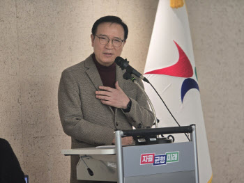 임태희 재선 도전 시사 "대입개혁, 돌이킬 수 없는 선까지"