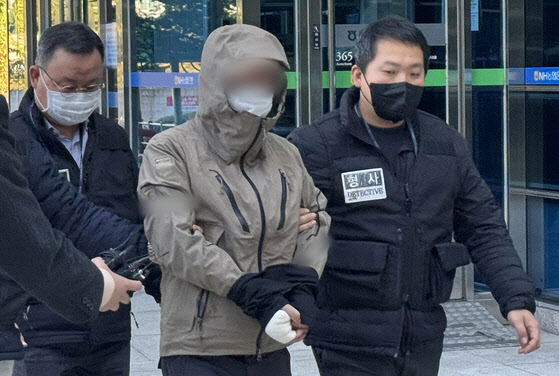 '수유동 식당 칼부림' 첫 재판서 살인 혐의 인정