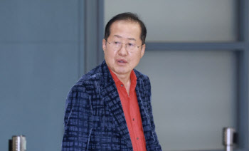 홍준표 “당대표 단식하는데 시장 해보겠다고 날뛰는 TK 중진”