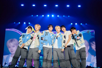 NCT 위시, 도쿄 국립 요요기 경기장 입성… 2만 4000명 열광