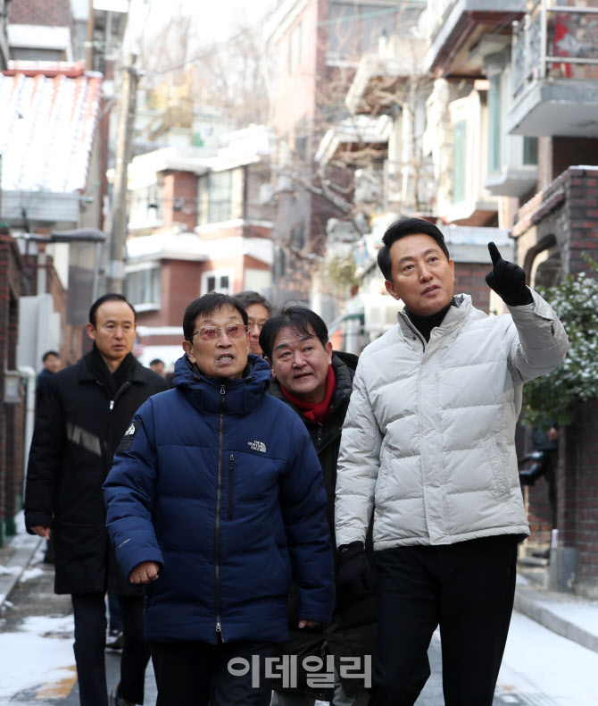 [포토] 오세훈 서울시장, 신림7재개발 구역 방문