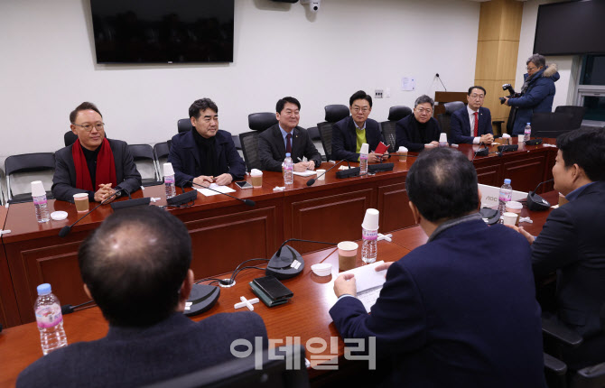 [포토]국민의힘 '대안과 미래' 정기 모임
