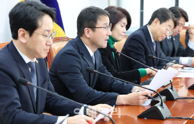 [포토]원내대책회의, '모두발언하는 한병도'