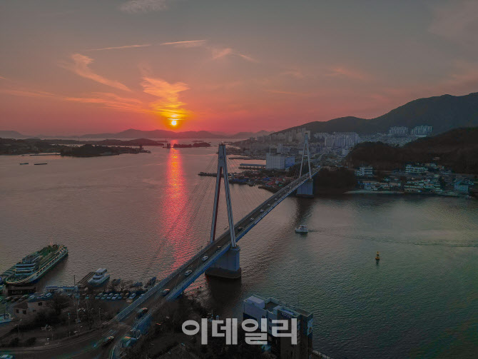 "머물고 싶은 바다로…해양관광 판 바꾸자"