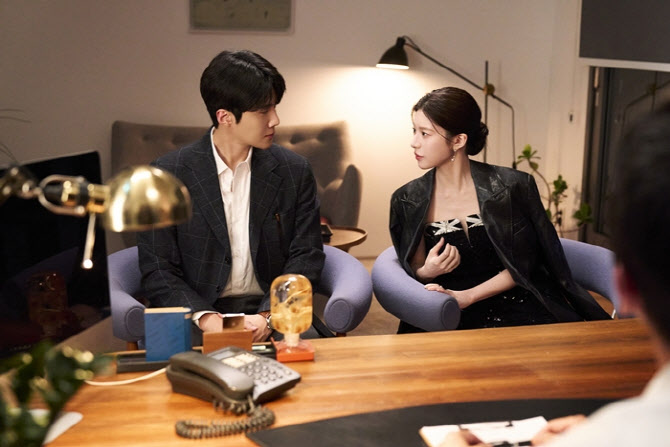 김선호X고윤정 '이사통', 공개 3일 만에 글로벌 비영어 쇼 2위